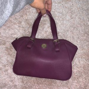 tommy hilfiger purse